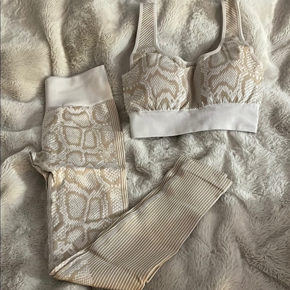Seamless Yoga Set - Tan